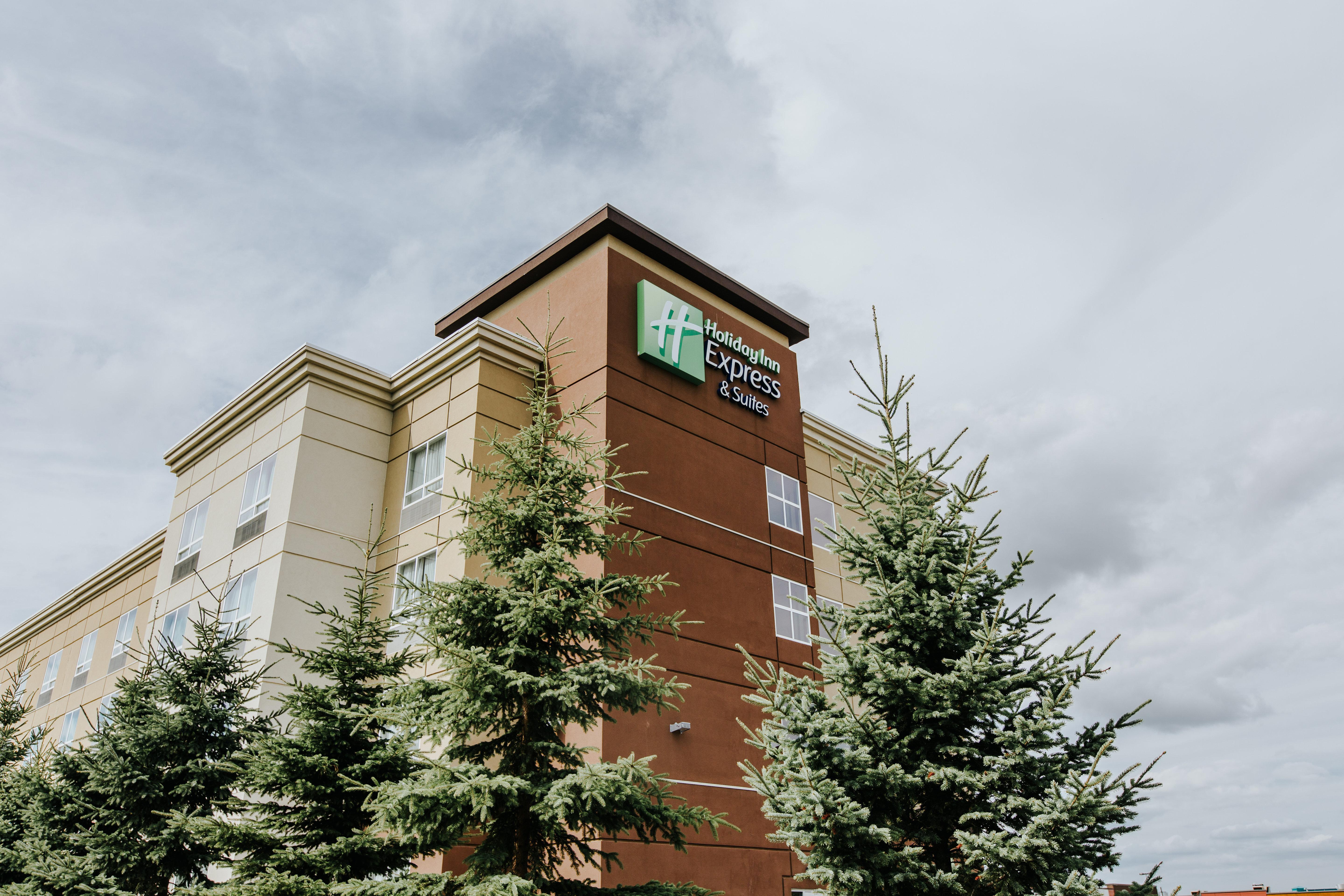 Holiday Inn Express & Suites Spruce Grove - Stony Plain By Ihg Buitenkant foto
