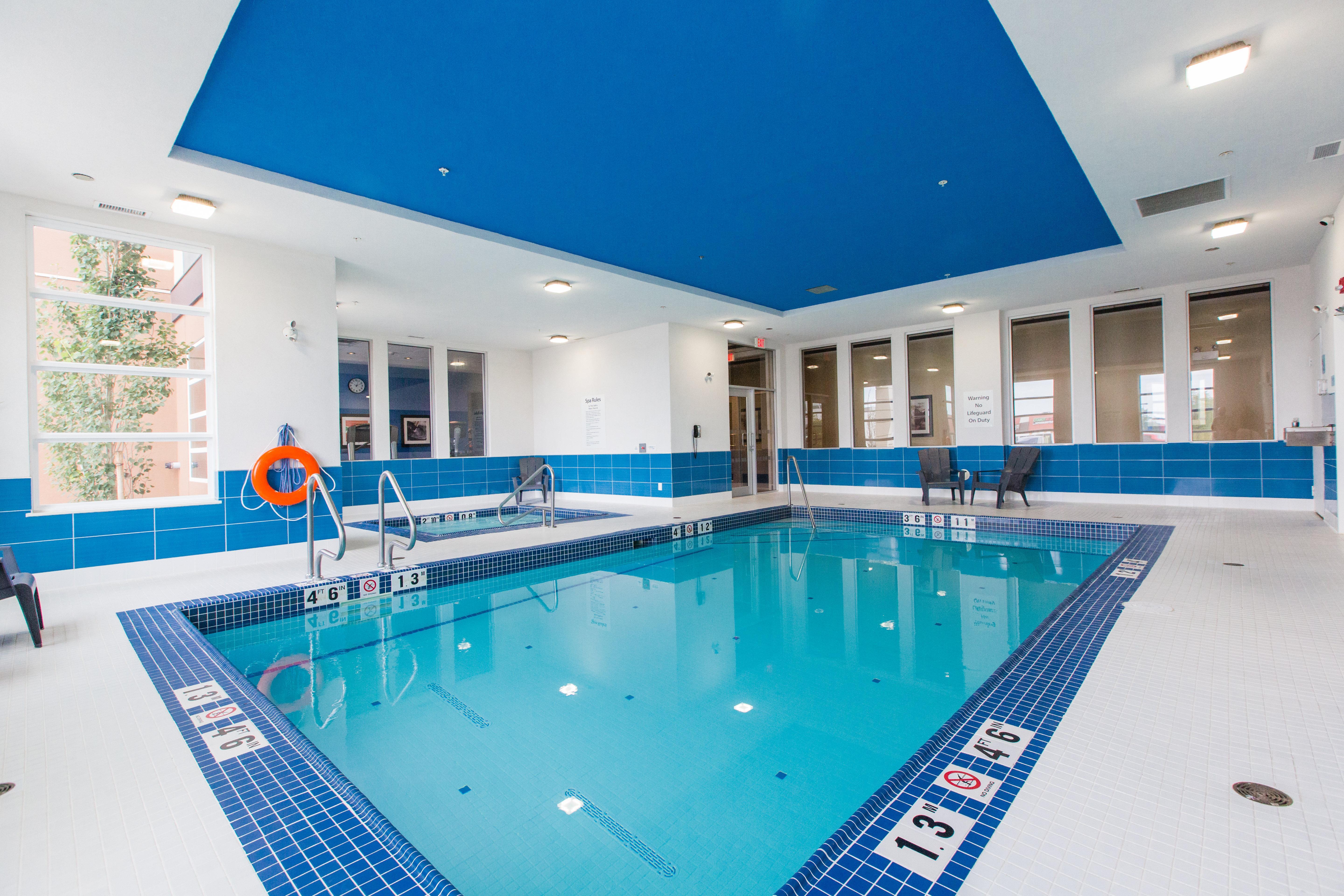Holiday Inn Express & Suites Spruce Grove - Stony Plain By Ihg Buitenkant foto