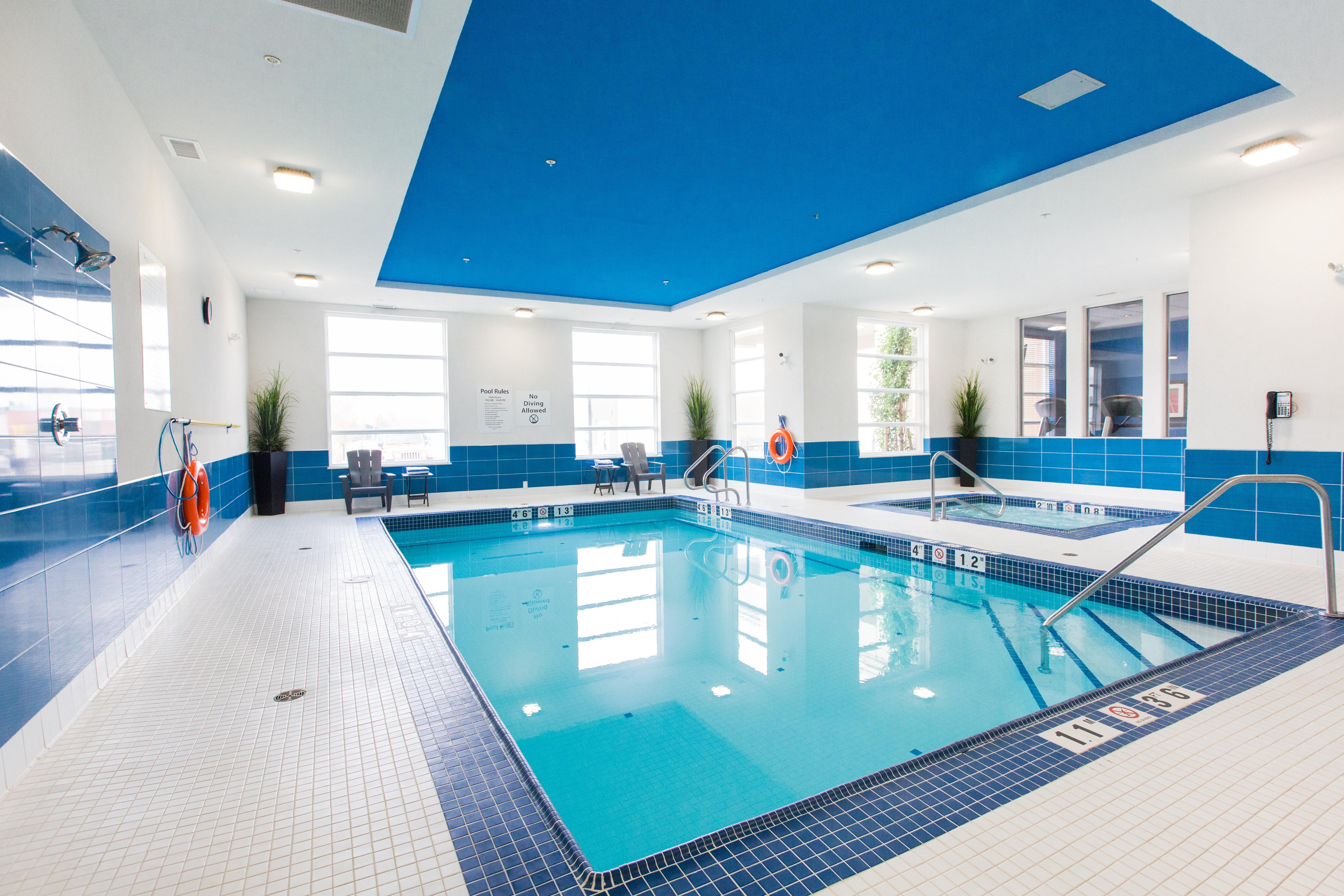 Holiday Inn Express & Suites Spruce Grove - Stony Plain By Ihg Buitenkant foto