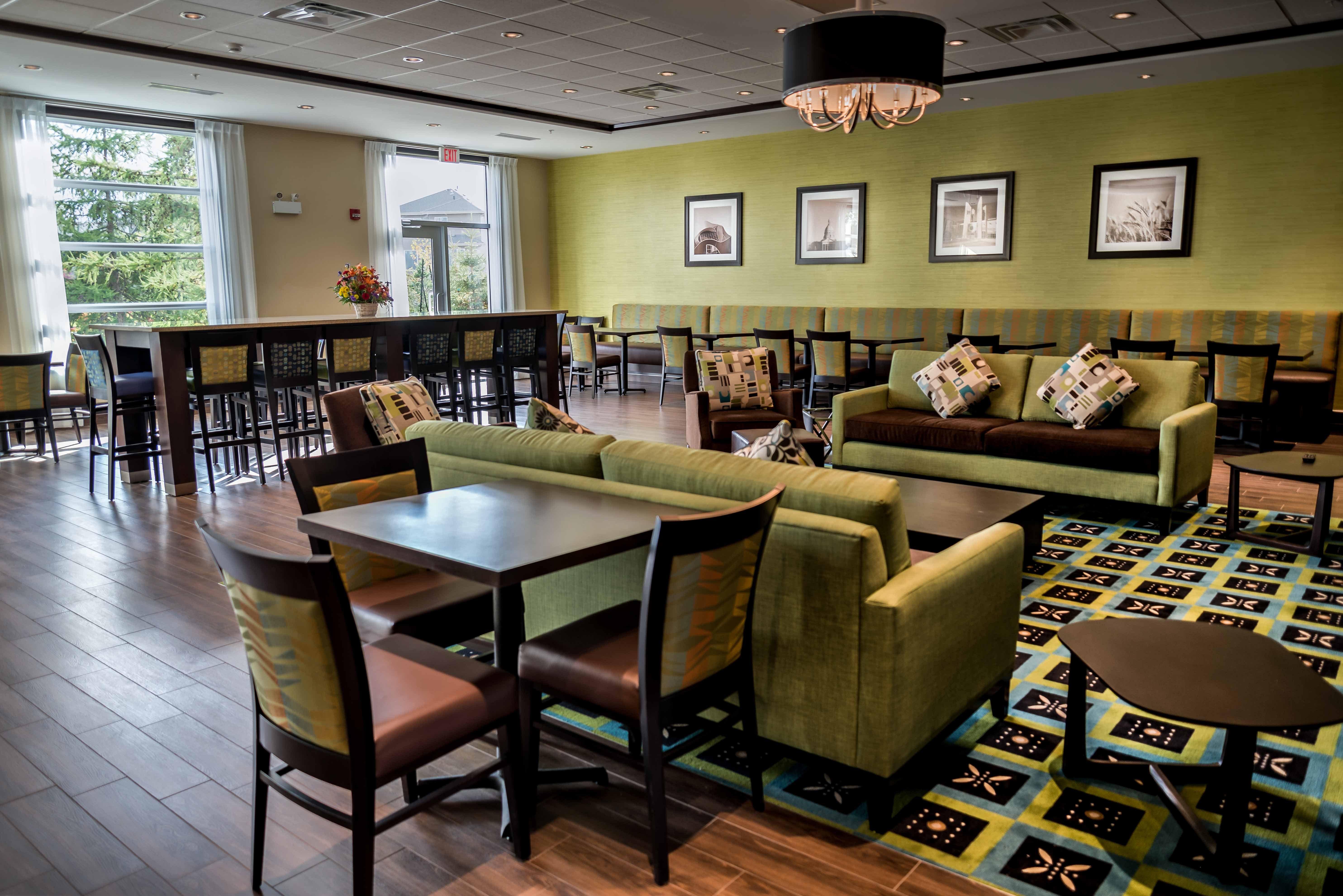 Holiday Inn Express & Suites Spruce Grove - Stony Plain By Ihg Buitenkant foto